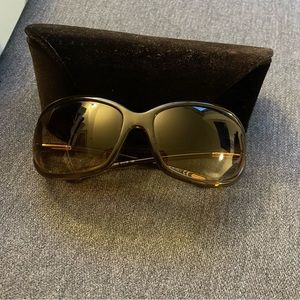 Tom Ford Jennifer style sunglasses still in box excellent condition